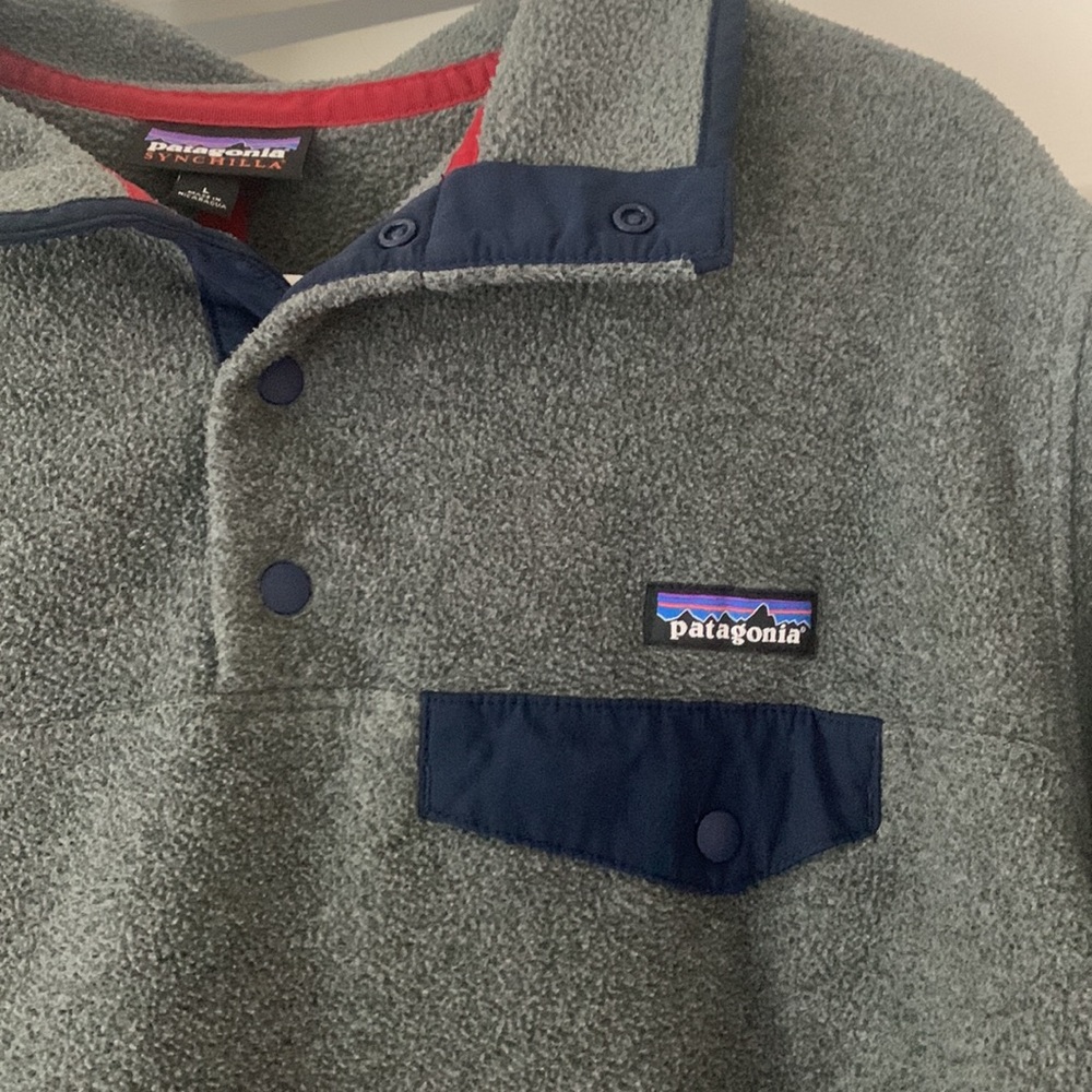 Patagonia Pullover Fleece - Women’s size L - Picture 2 of 4
